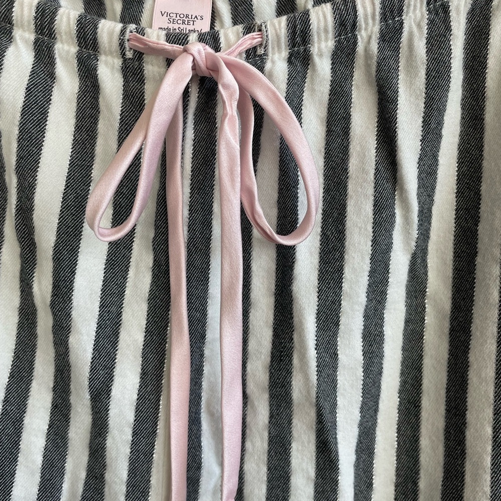 Victoria's Secret Gray White Silver Metallic Striped Pajama Set - Picture 8 of 16